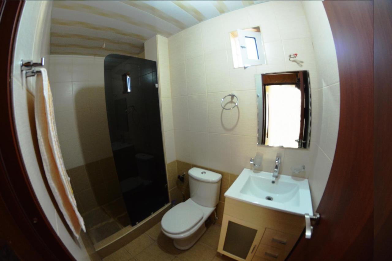 Family Mini-Hotel Martirosyan'S And Tours Yerevan Exterior foto