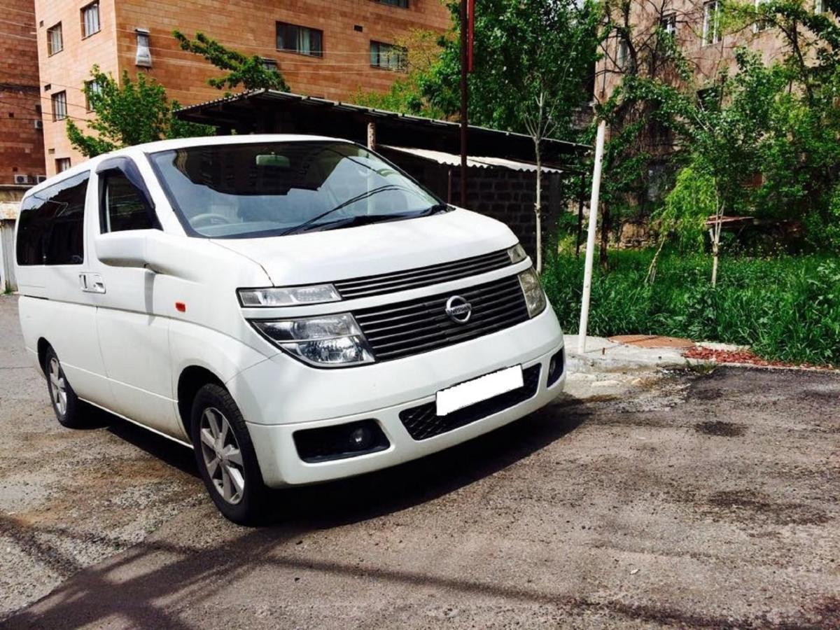 Family Mini-Hotel Martirosyan'S And Tours Yerevan Quarto foto